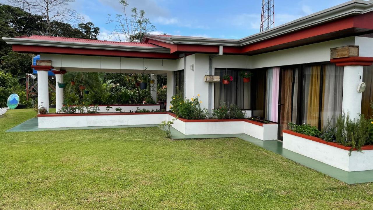 Las Pavitas Cottages La Fortuna Exterior foto