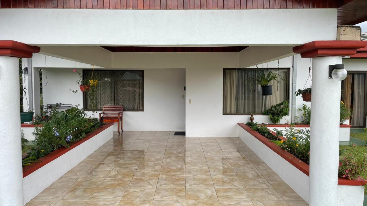 Las Pavitas Cottages La Fortuna Exterior foto